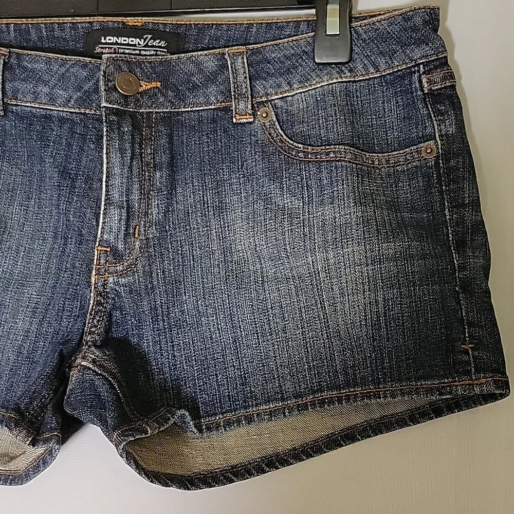 Victoria's Secret London Jeans Short Sz 8 - Picture 2 of 5